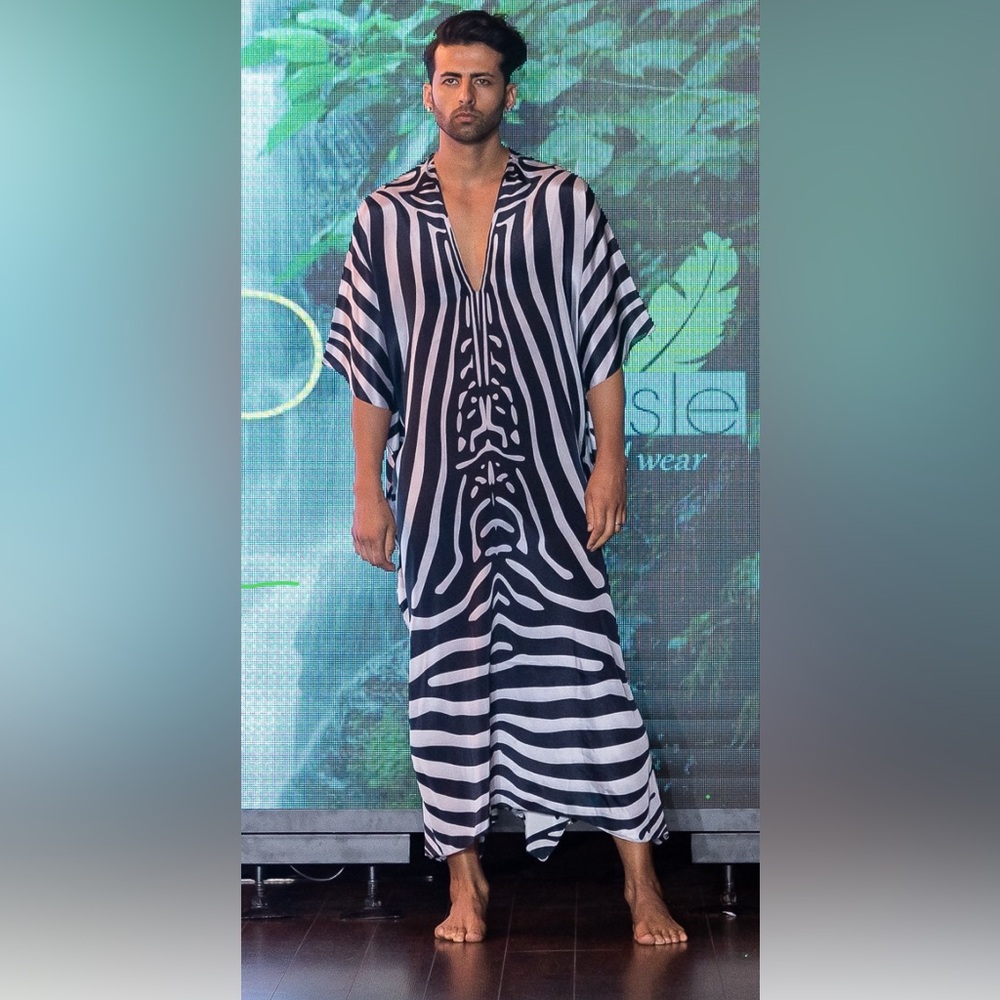 Zebra Maxi Kaftan - Picture 10 of 10